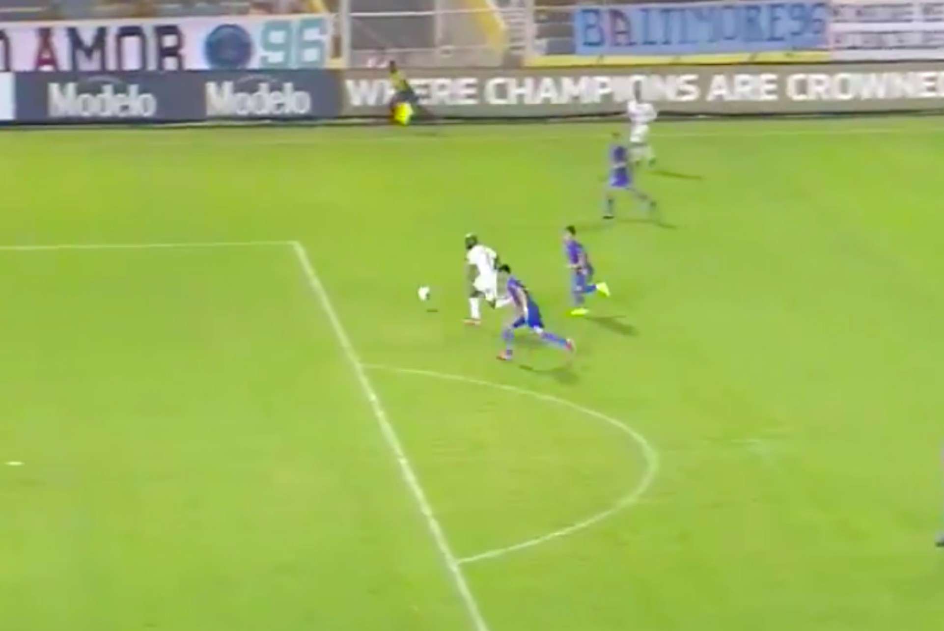 Tigres Carlos Salcedo Marca Alianza FC