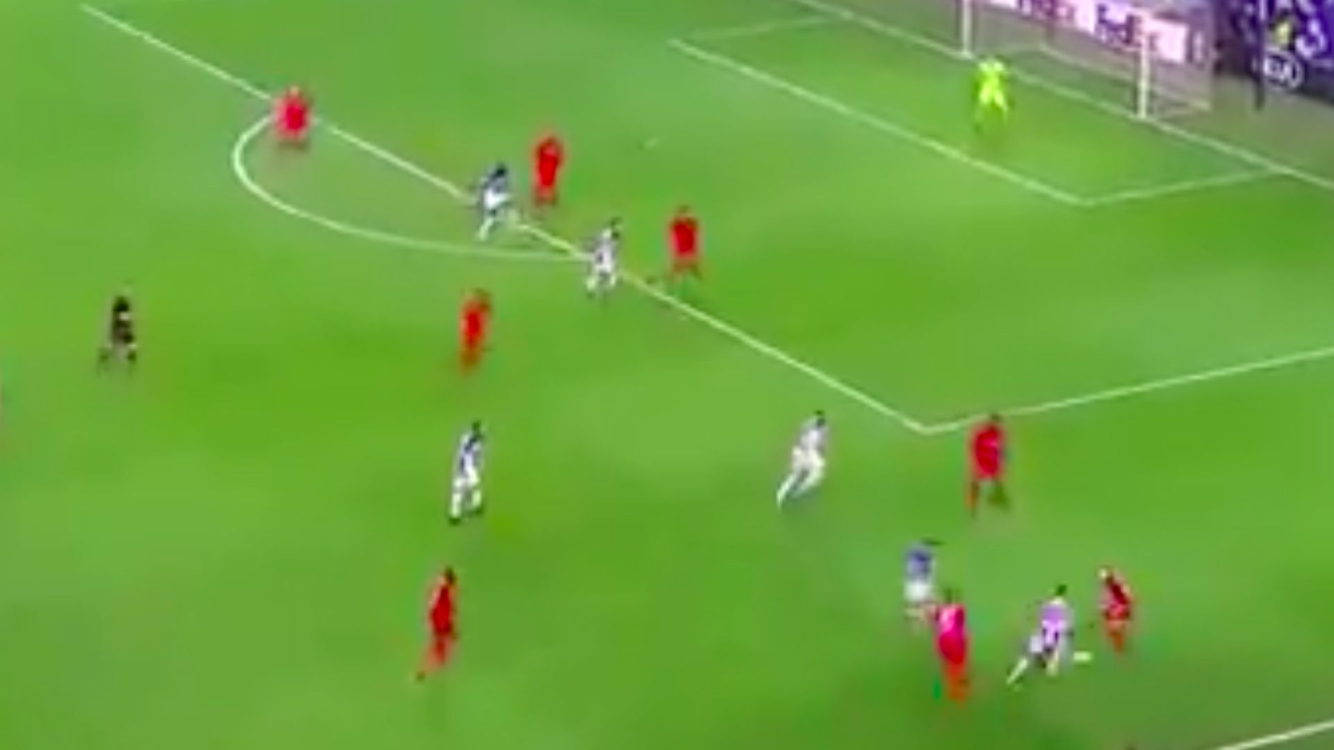 Tecatito Corona Porto jugada