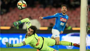 Dries Mertens Mattia Perin Napoli Genoa Serie A