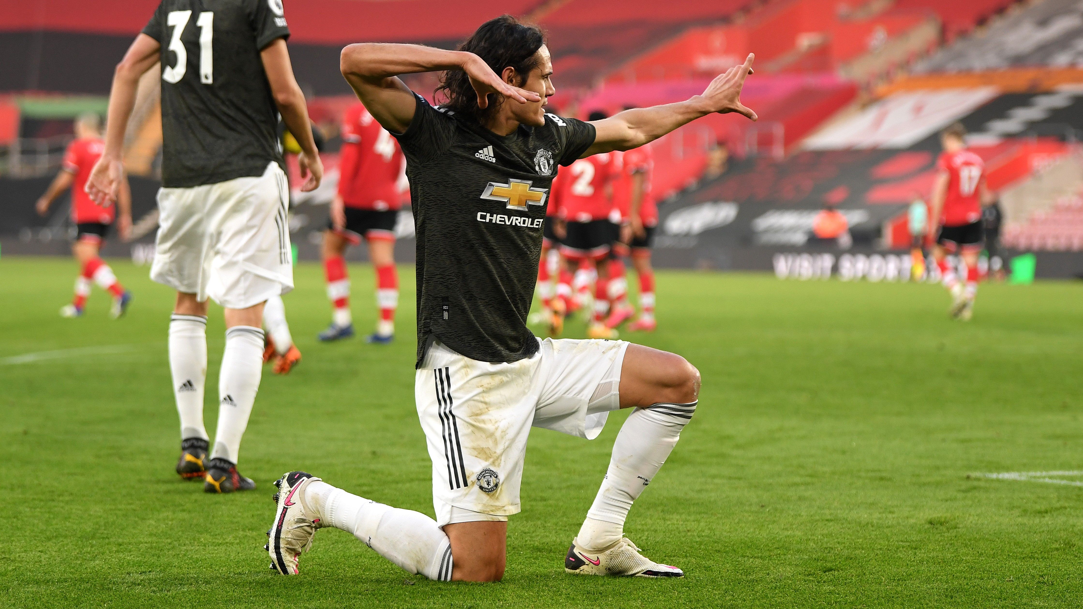 Edinson Cavani Southampton Manchester United Premier League 11292020