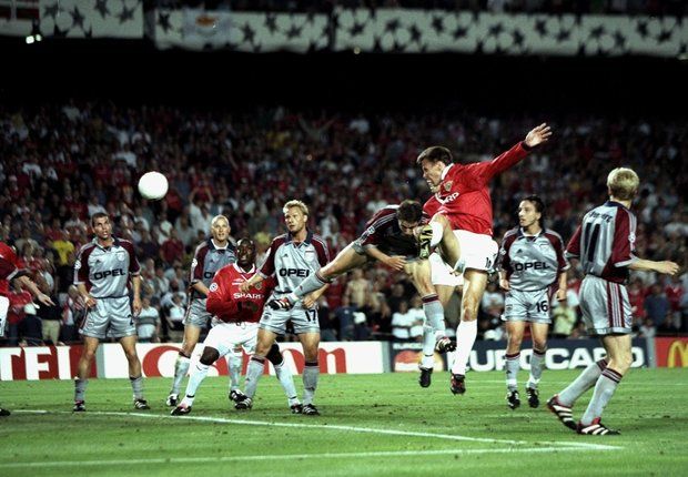 Teddy Sherinham scores for Manchester United in the 1999 Champions League final vs Bayern Munich