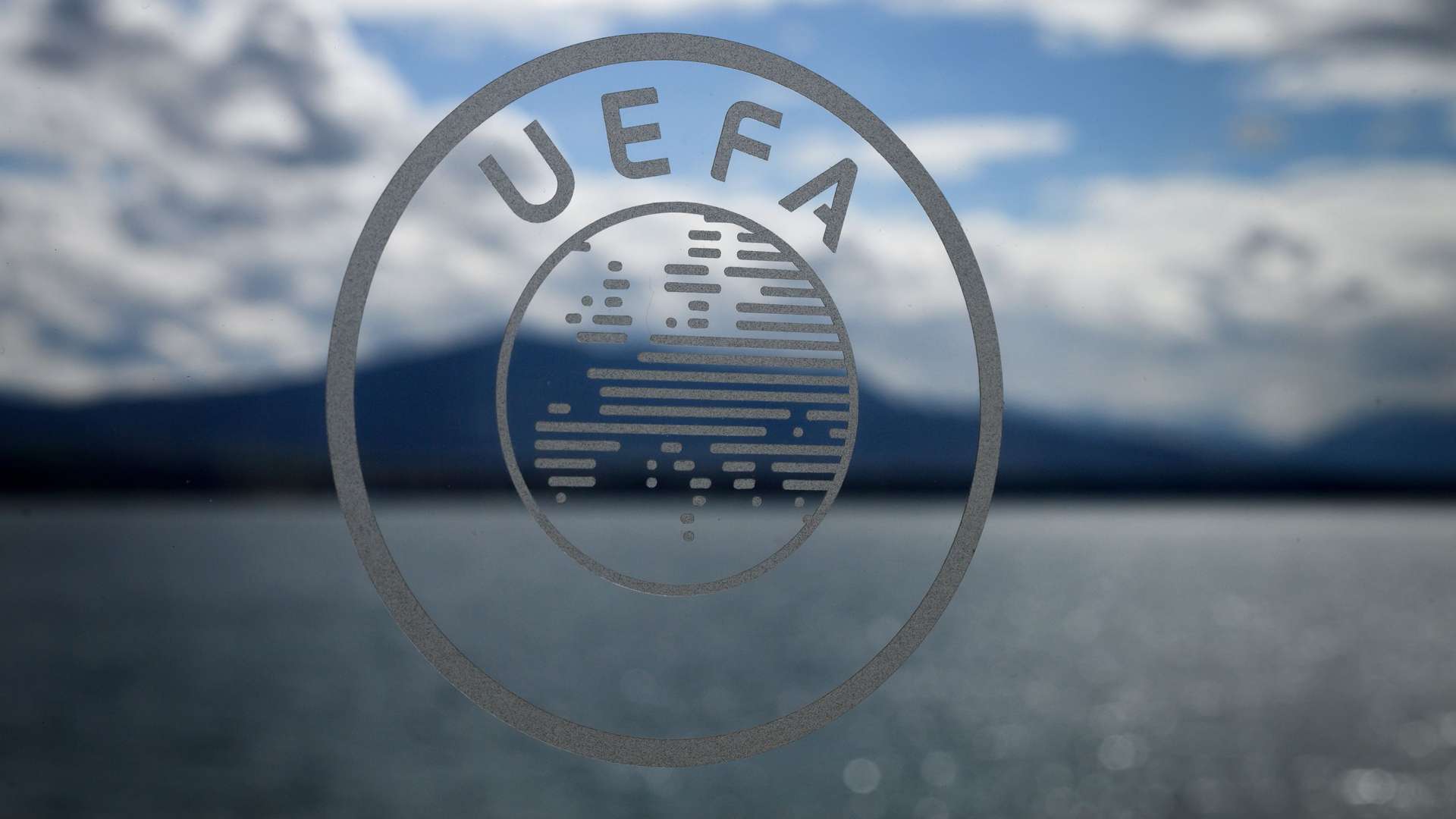 UEFA Logo 13042018