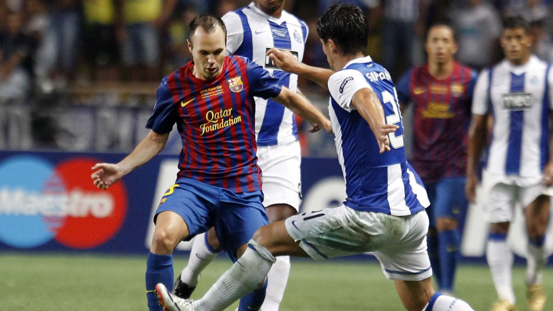 INIESTA VÍCTOR VALDES BARCELONA PORTO SUPERCOPA EUROPA 2011