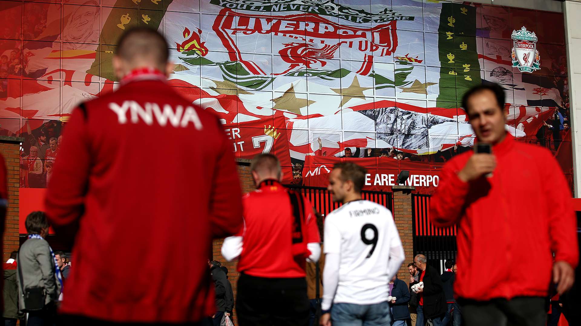 Liverpool fans 2018-19