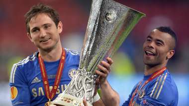 Ashley Cole. Chelsea. Tin Chelsea. Tin tức bóng đá. Ngoại hạng Anh. Ashley Cole làm huấn luyện viên. Ashley làm HLV đội U15 Chelsea. Trực tiếp bóng đá. Trực tiếp Chelsea. Frank Lampard.