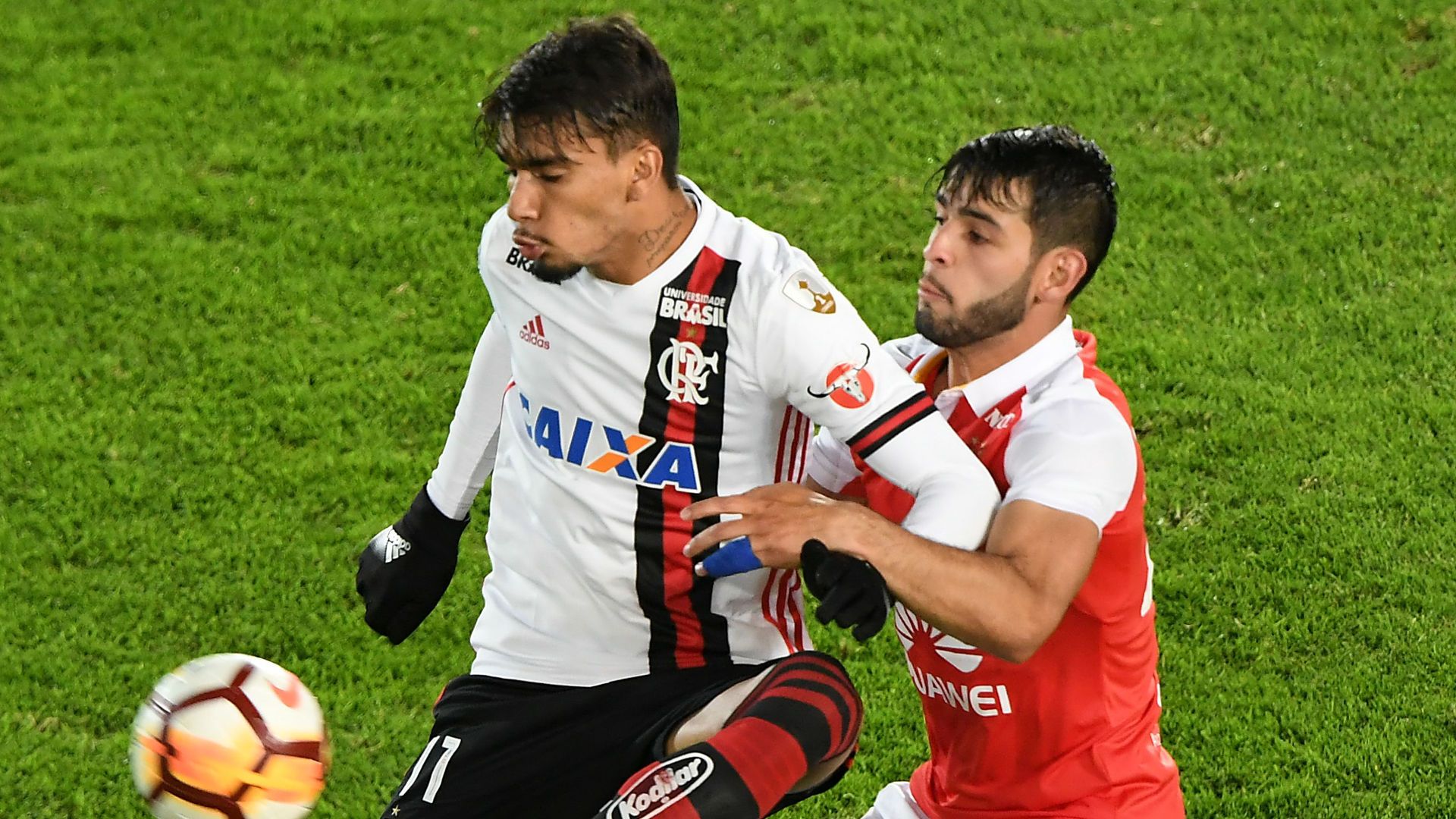 Nicolas Gil Lucas Paqueta Independiente Santa Fe Flamengo Copa Libertadores 25042018