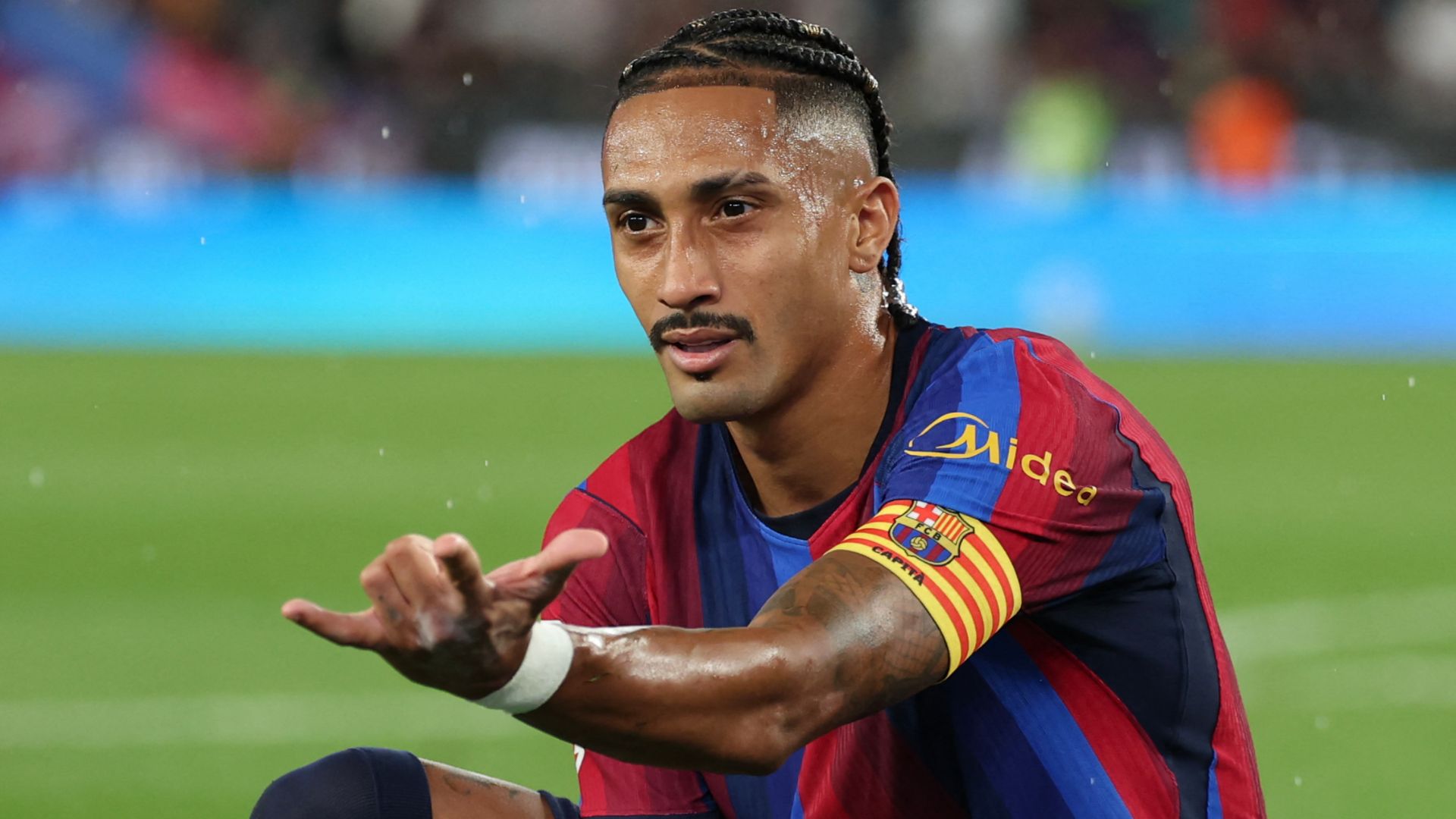 Raphinha Barcelona 2026-27 goal celebration