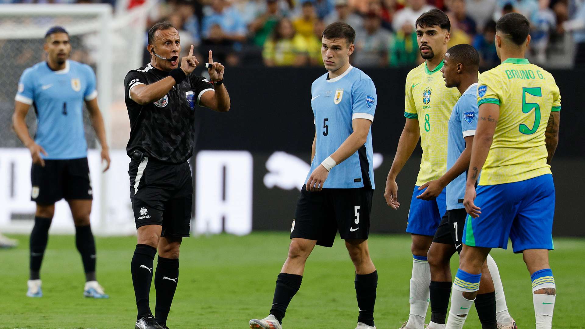 Dario Herrera em Brasil x Uruguai