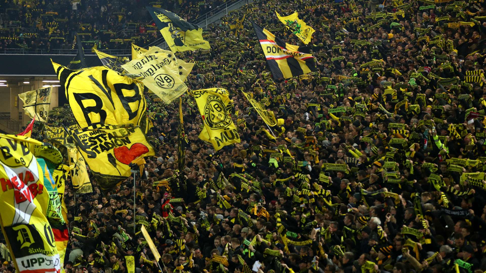 Borussia Dortmund fans