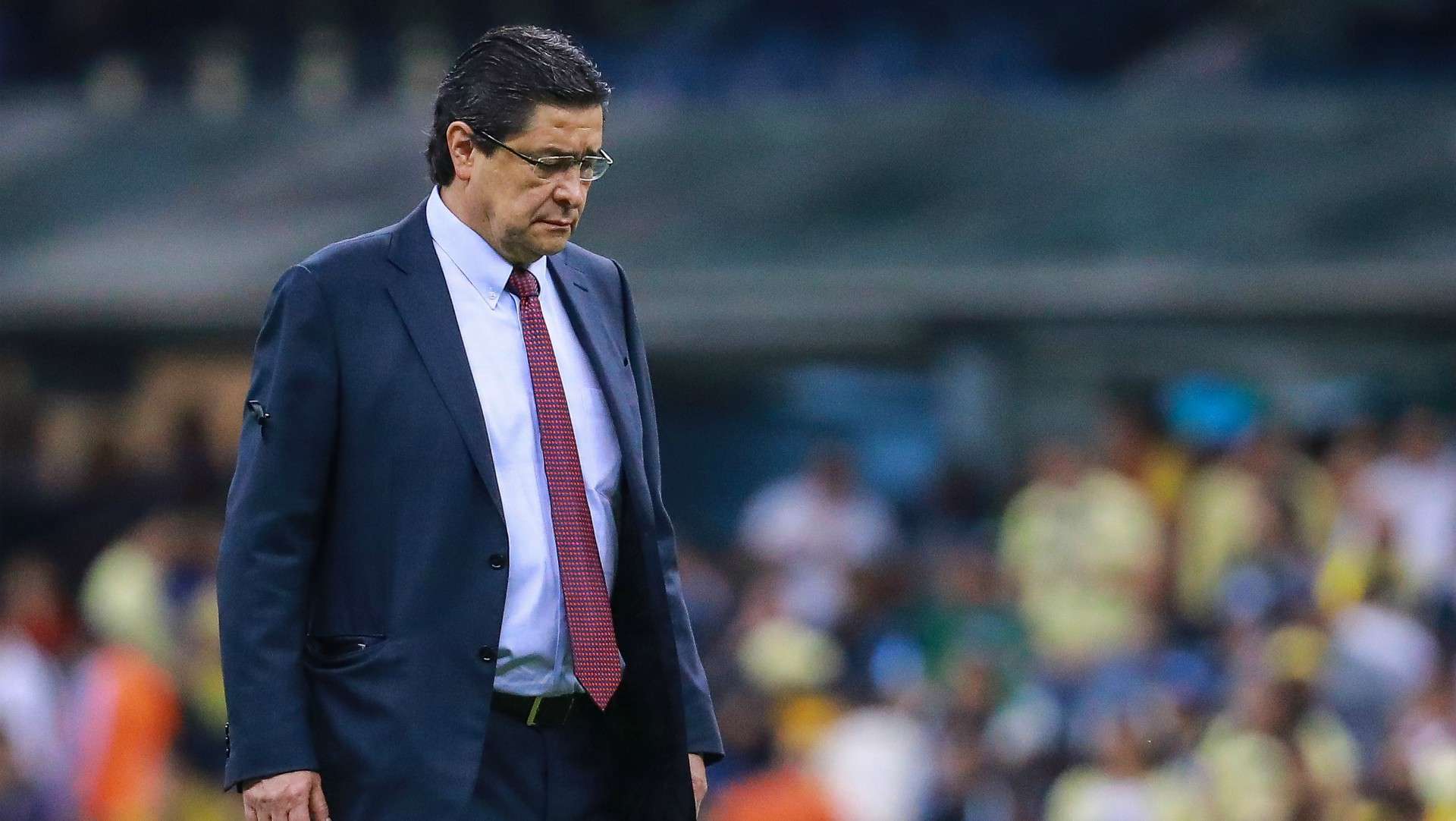 Luis Fernando Tena Chivas Apertura 2019