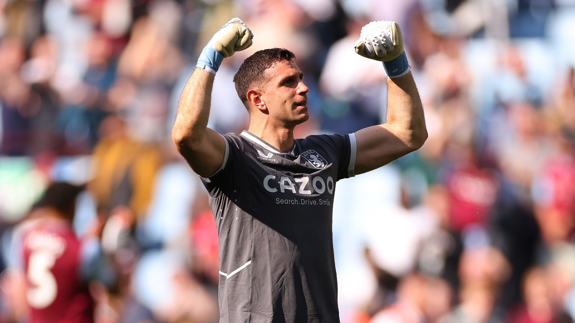 Emiliano Martinez Aston Villa 2022-23