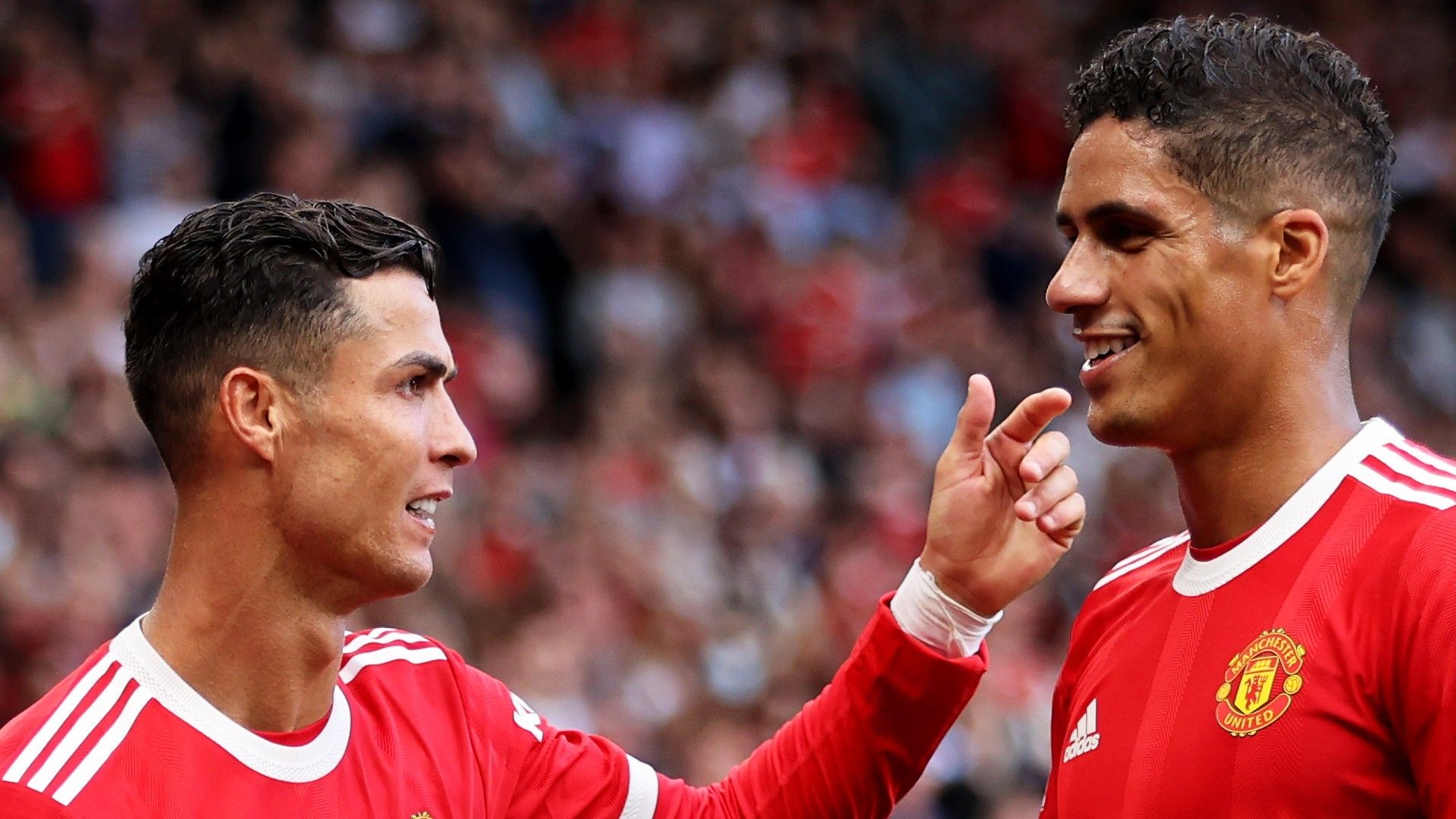 Cristiano Ronaldo Raphael Varane Manchester United 2021-22
