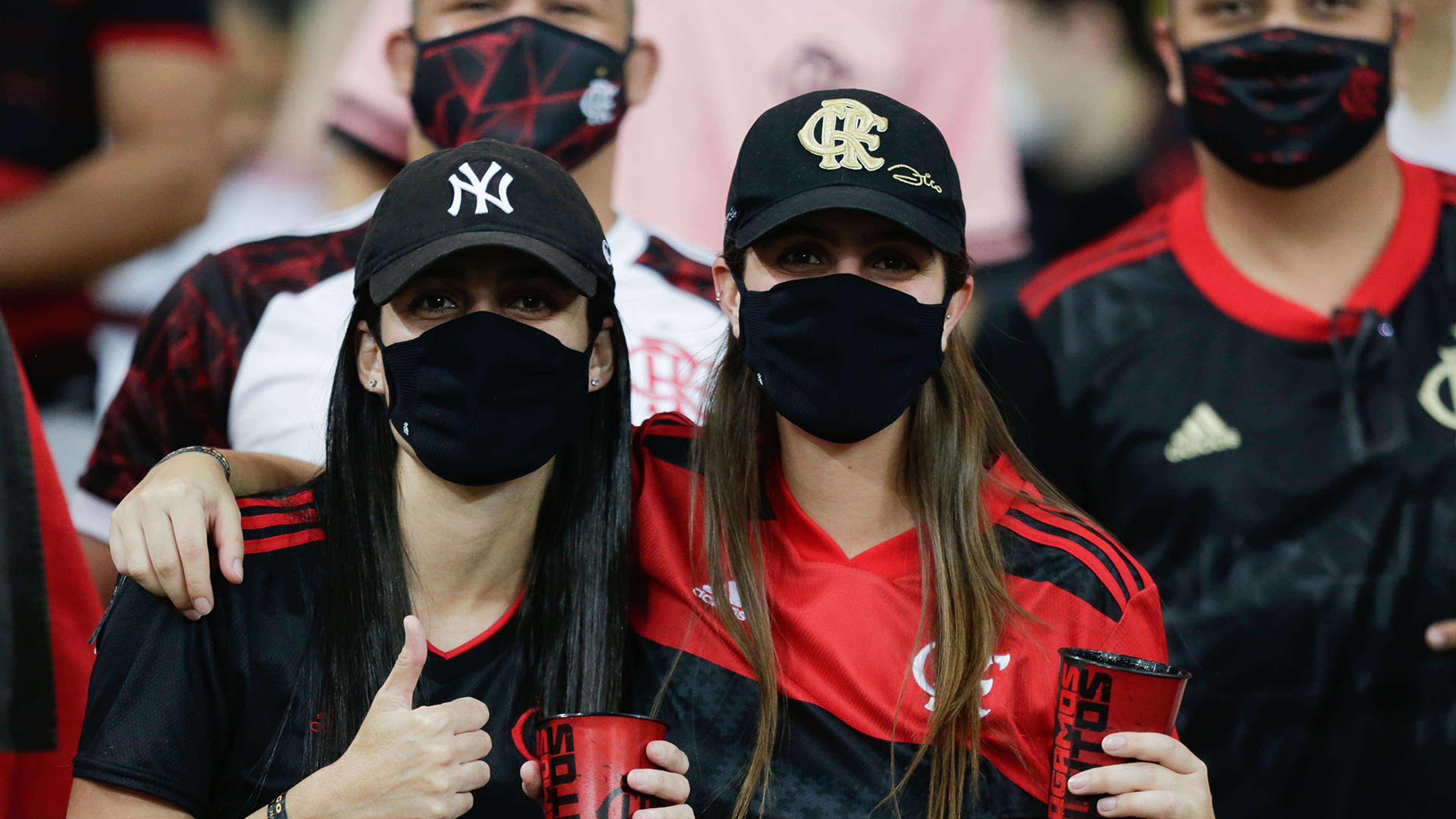 Torcedores do Flamengo de máscara, 2021