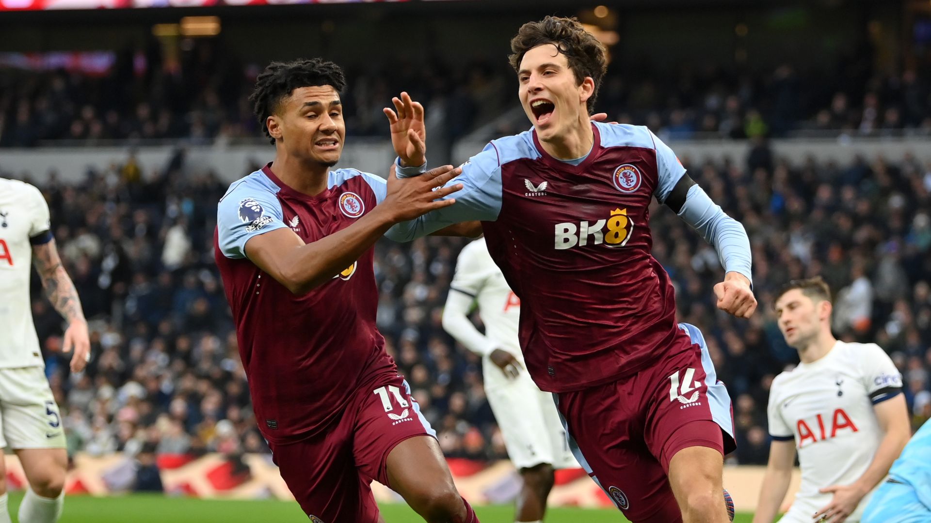 Pau Torres Aston Villa 2023-24