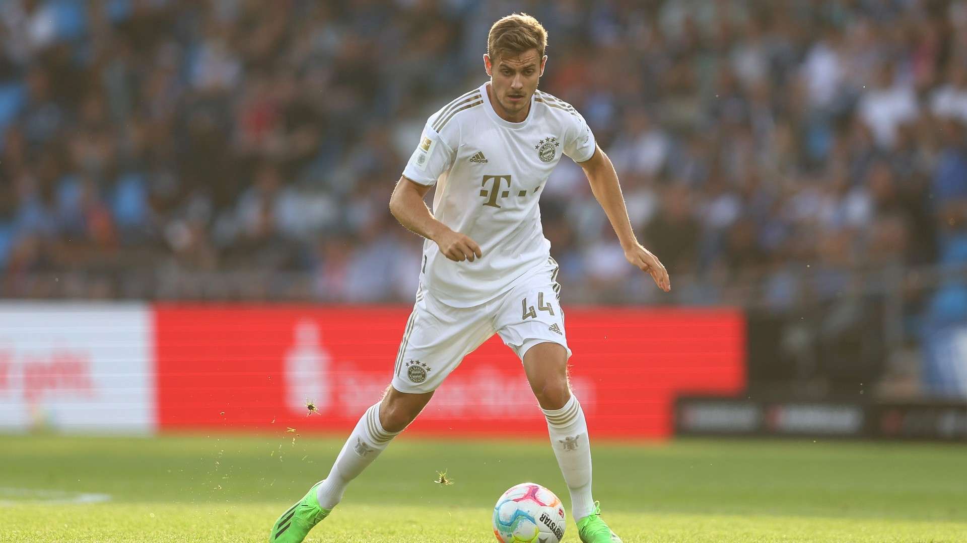 Josip Stanisic FC Bayern Bundesliga 21082022