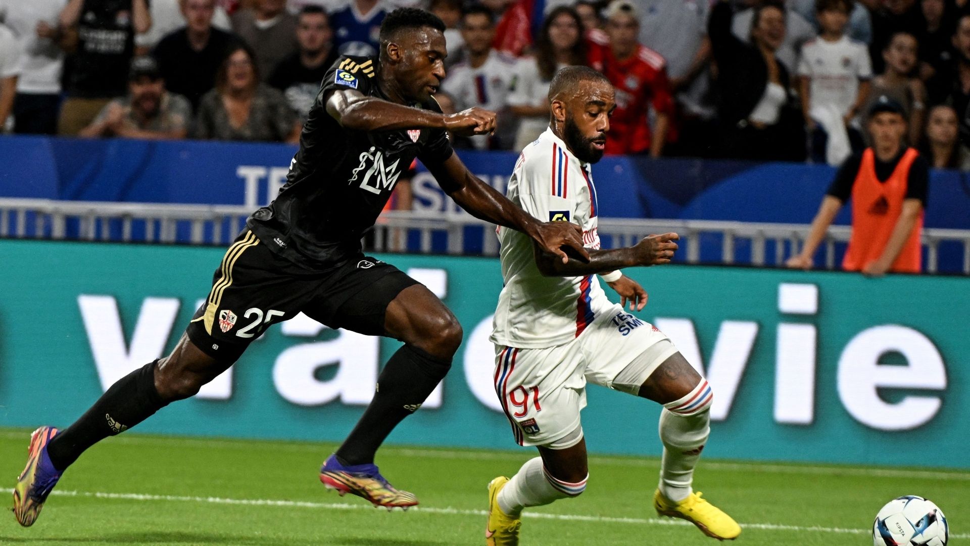 Lacazette Lyon Ajaccio 05082022