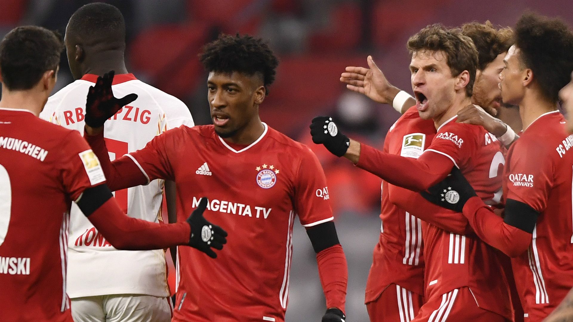 KINGSLEY COMAN THOMAS MÜLLER BAYERN MÜNCHEN BUNDESLIGA 05122020