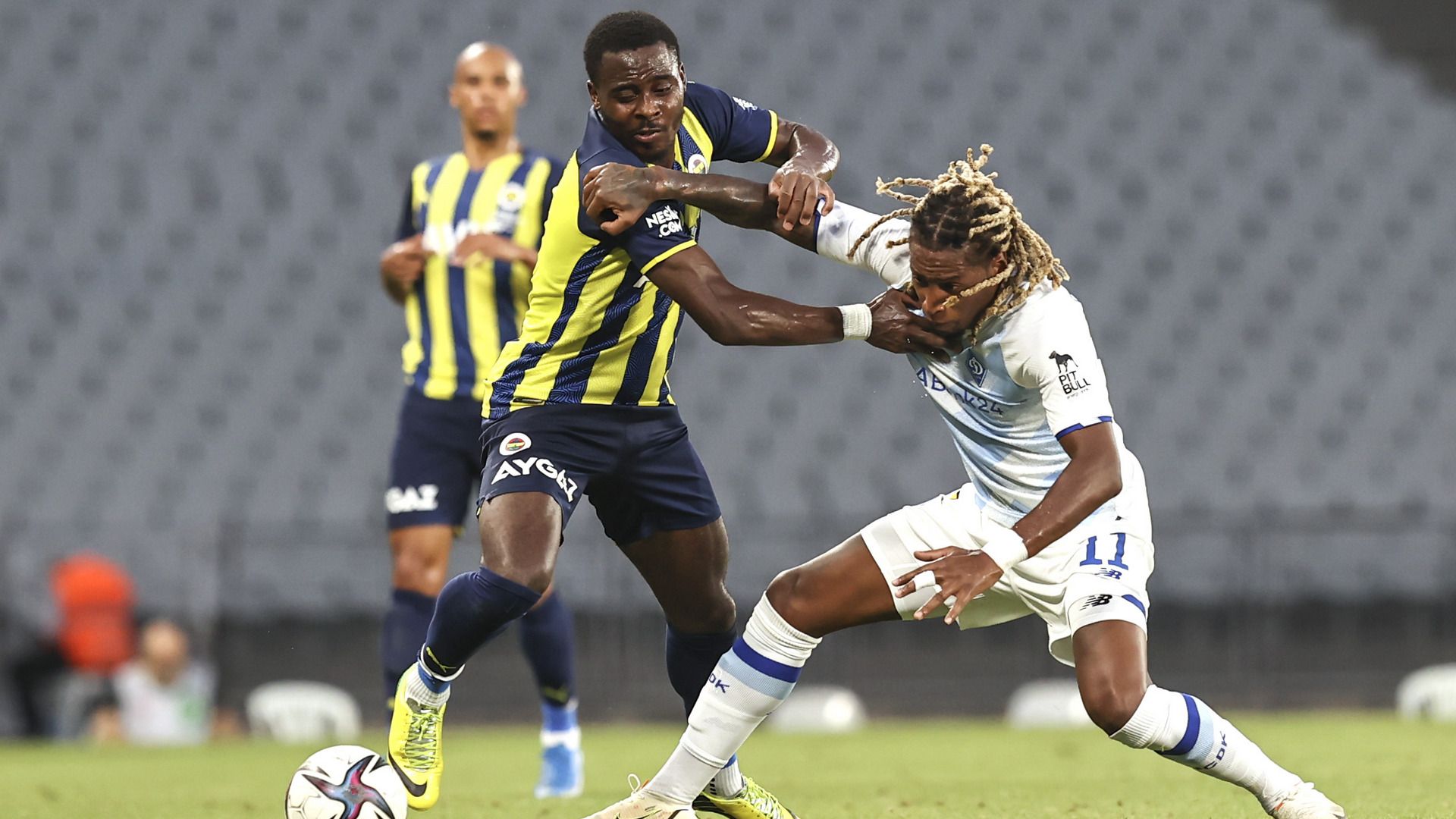 Bright Osayi Samuel, Fenerbahçe - Dinamo Kiev