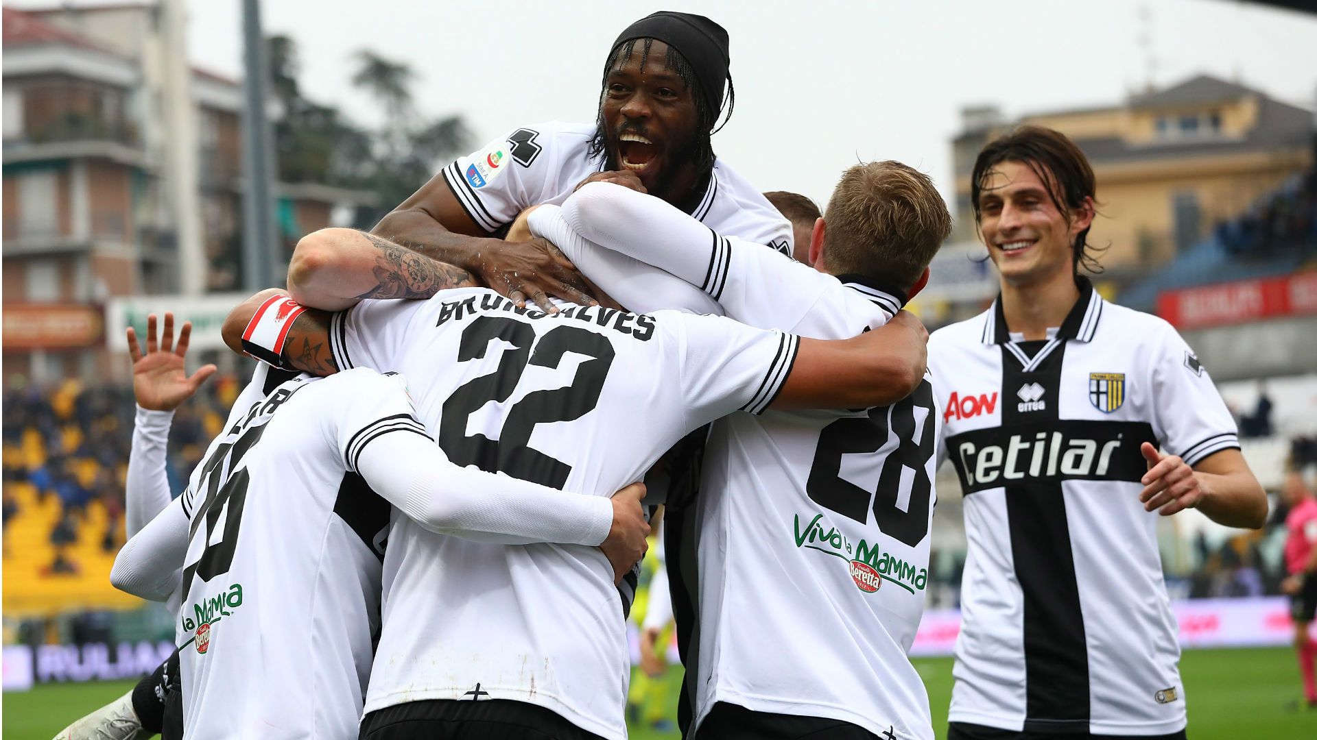 celebrating Parma Sassuolo Serie A