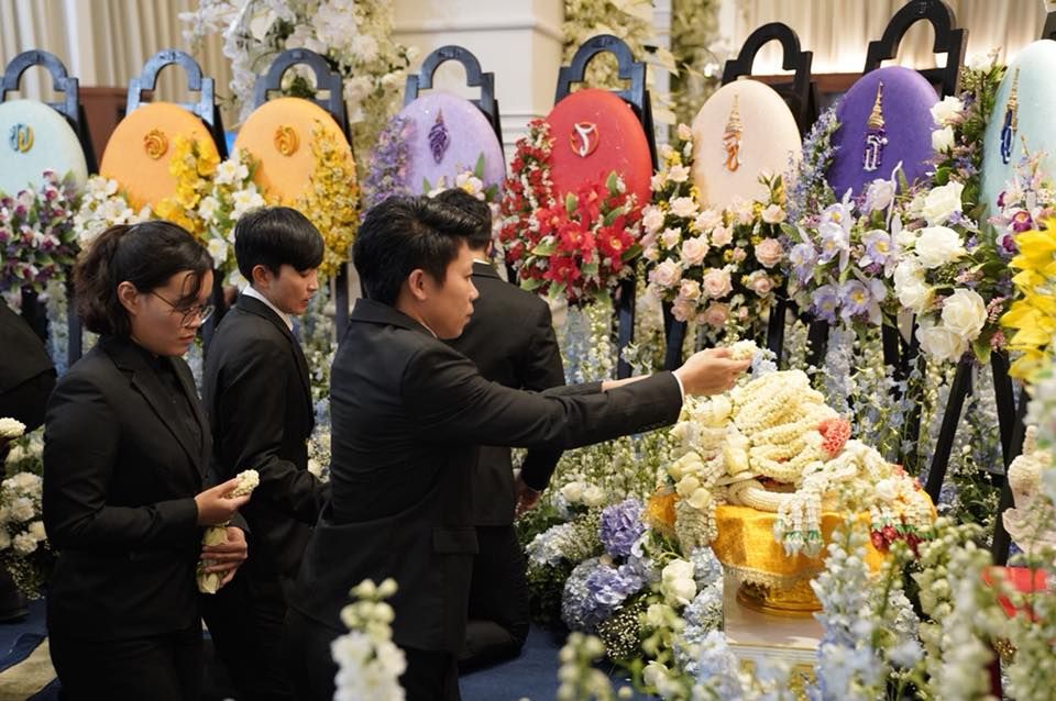 ฟุตบอลหญิง เคารพศพ วิชัย ศรีวัฒนประภา