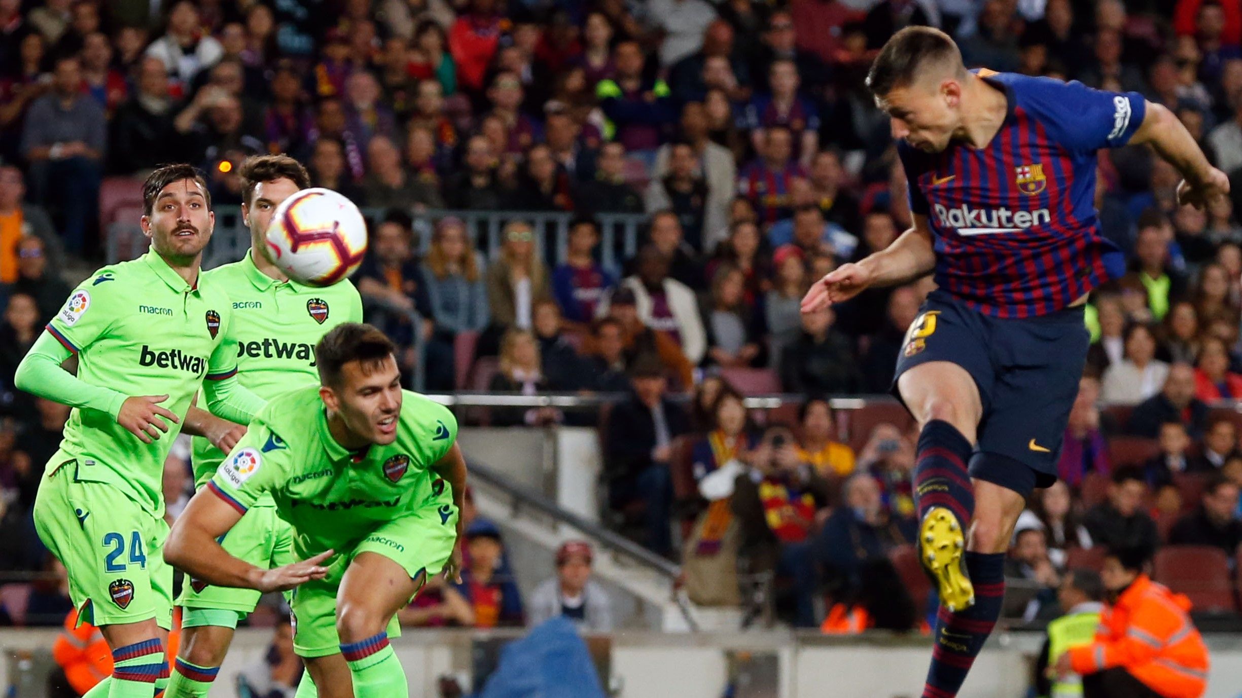 Clement Lenglet Barcelona Levante LaLiga 27042019