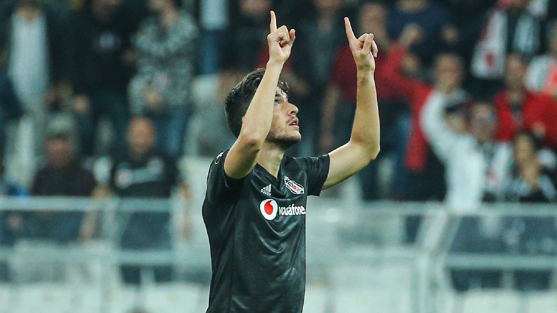 Umut Nayir Besiktas 24102019