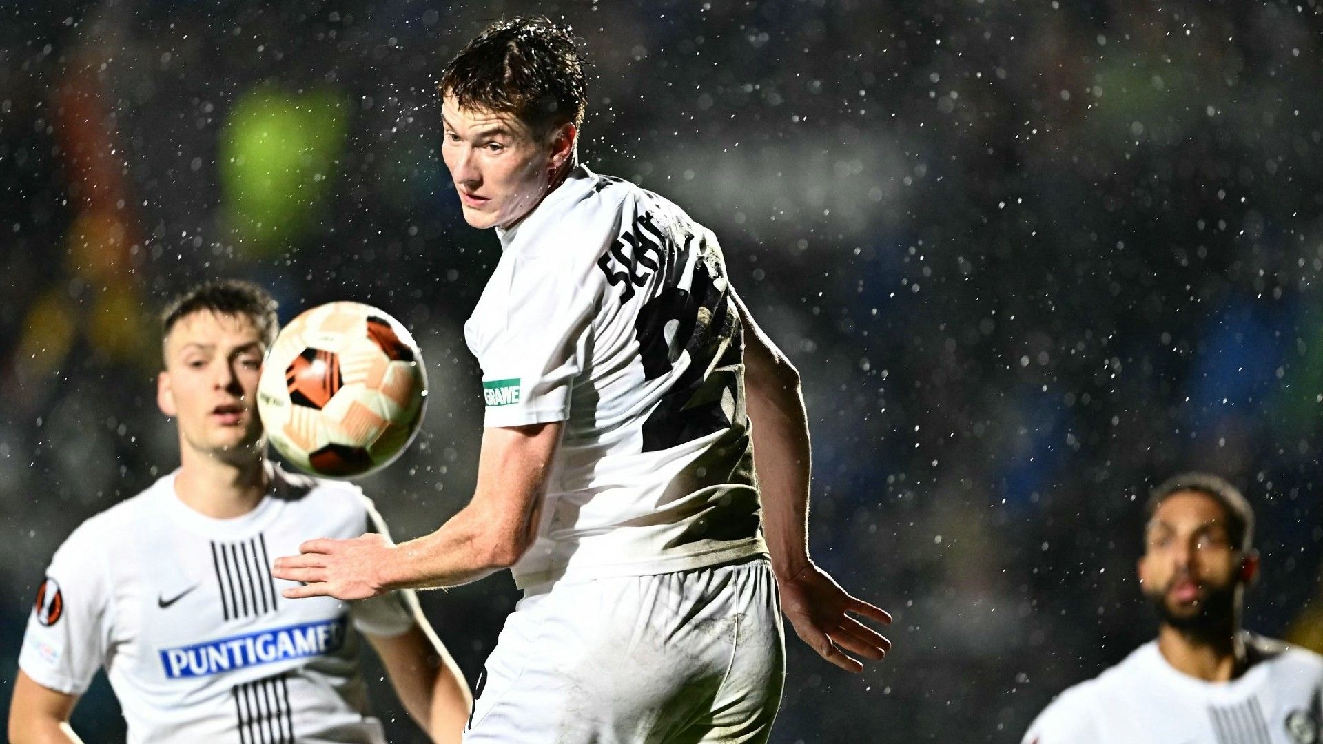 Sturm Graz's Austrian defender #28 David Schnegg