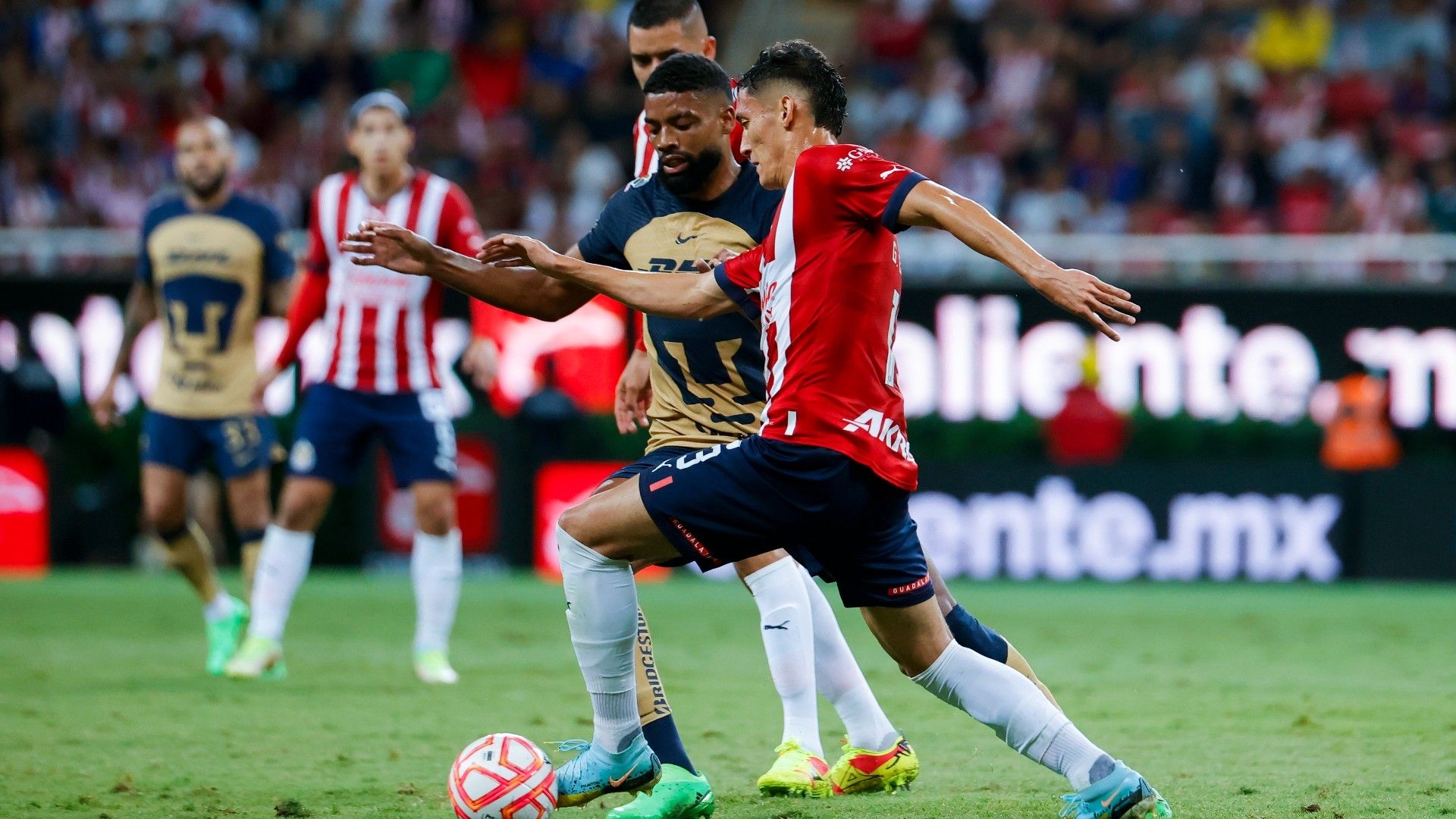 Jesús Orozco Diogo de Oliveira Chivas Pumas Apertura 2022