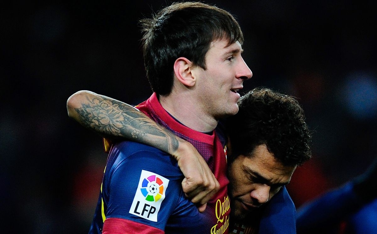 Messi e Daniel Alves - Barcelona v Sevilla
