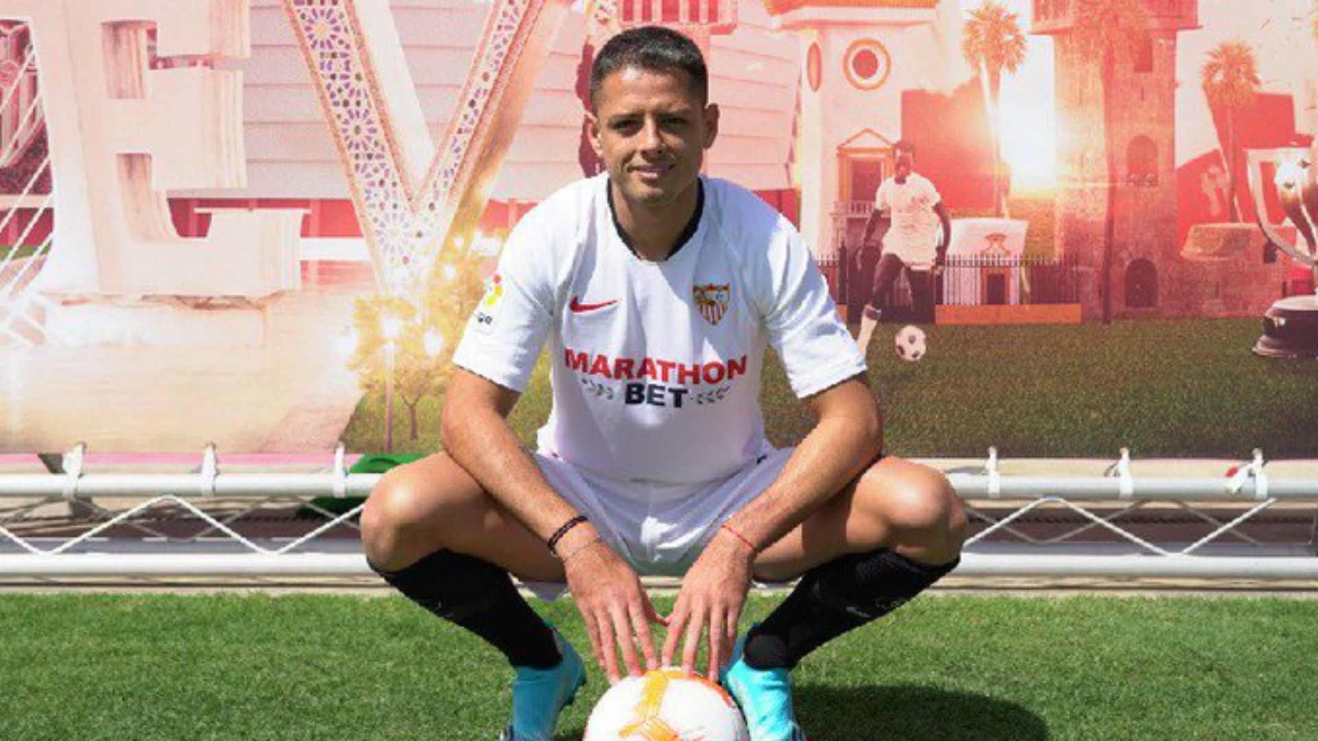 Chicharito Sevilla