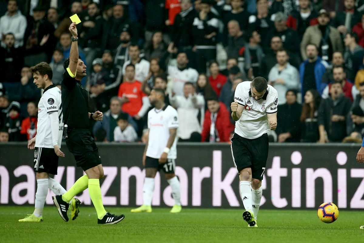 Burak Yilmaz Besiktas BB Erzurumspor Turkish Super League 01/25/19