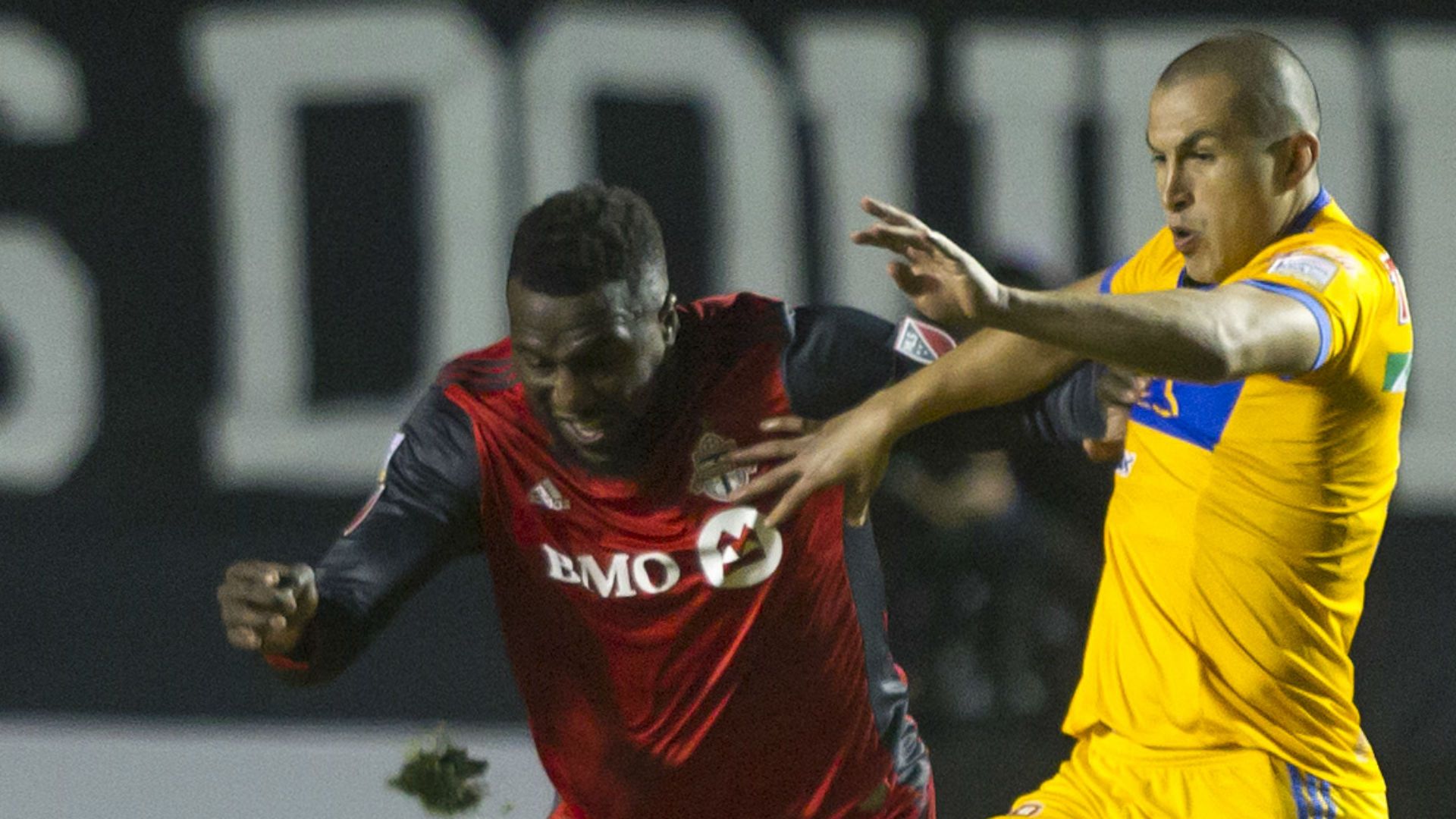 Jozy Altidore Jorge Torres Toronto Tigres