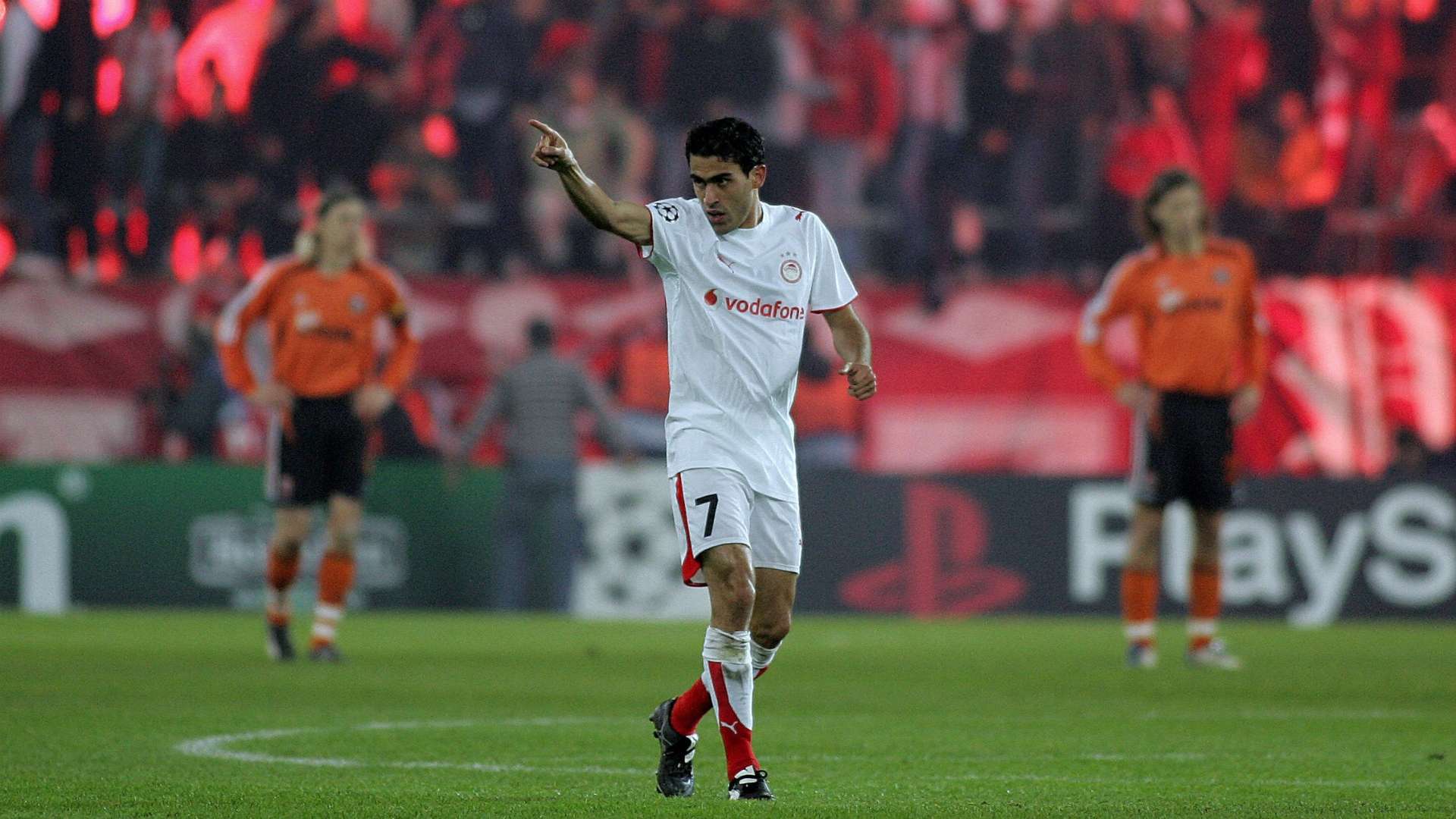 Nery Castillo Olympiakos