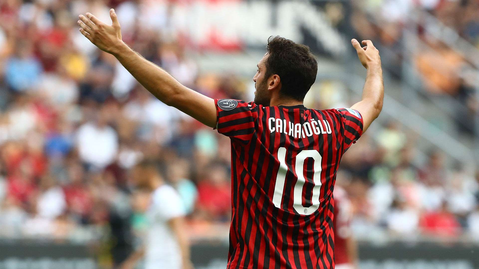 hakancalhanoglu_milan-brescia_Getty_31082019