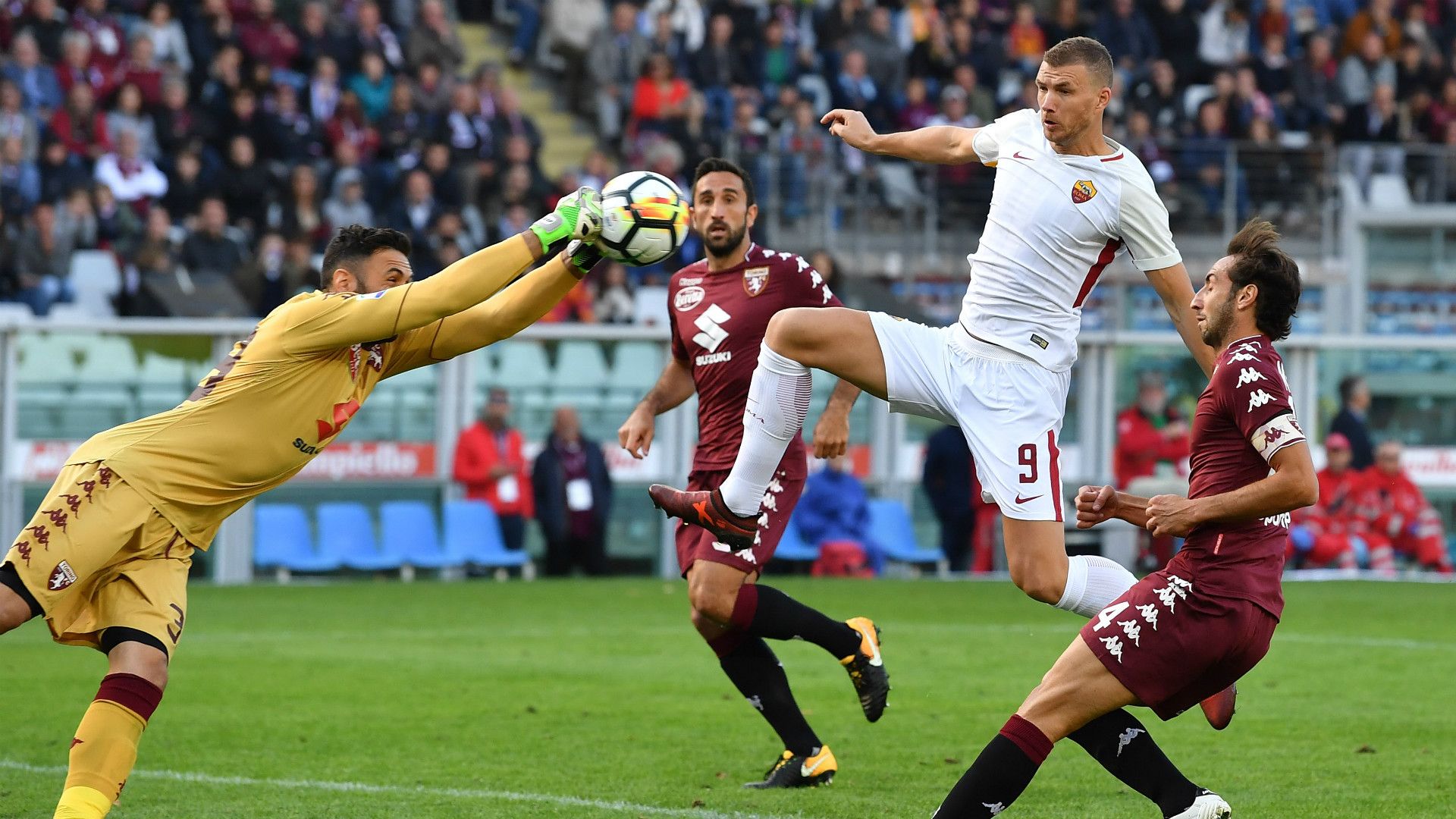 Salvatore Sirigu Edin Dzeko Torino Roma Serie A