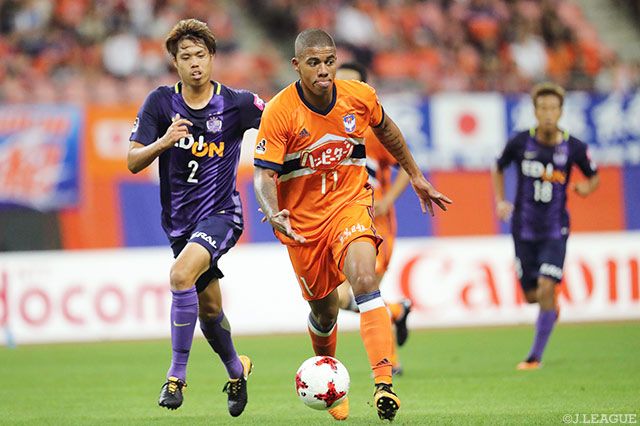 ดักลาส ตานเก