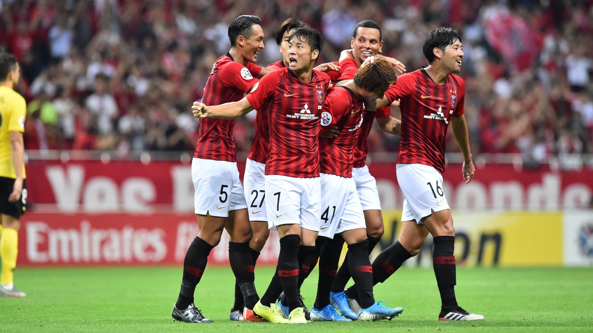 أوراوا ريدز الياباني