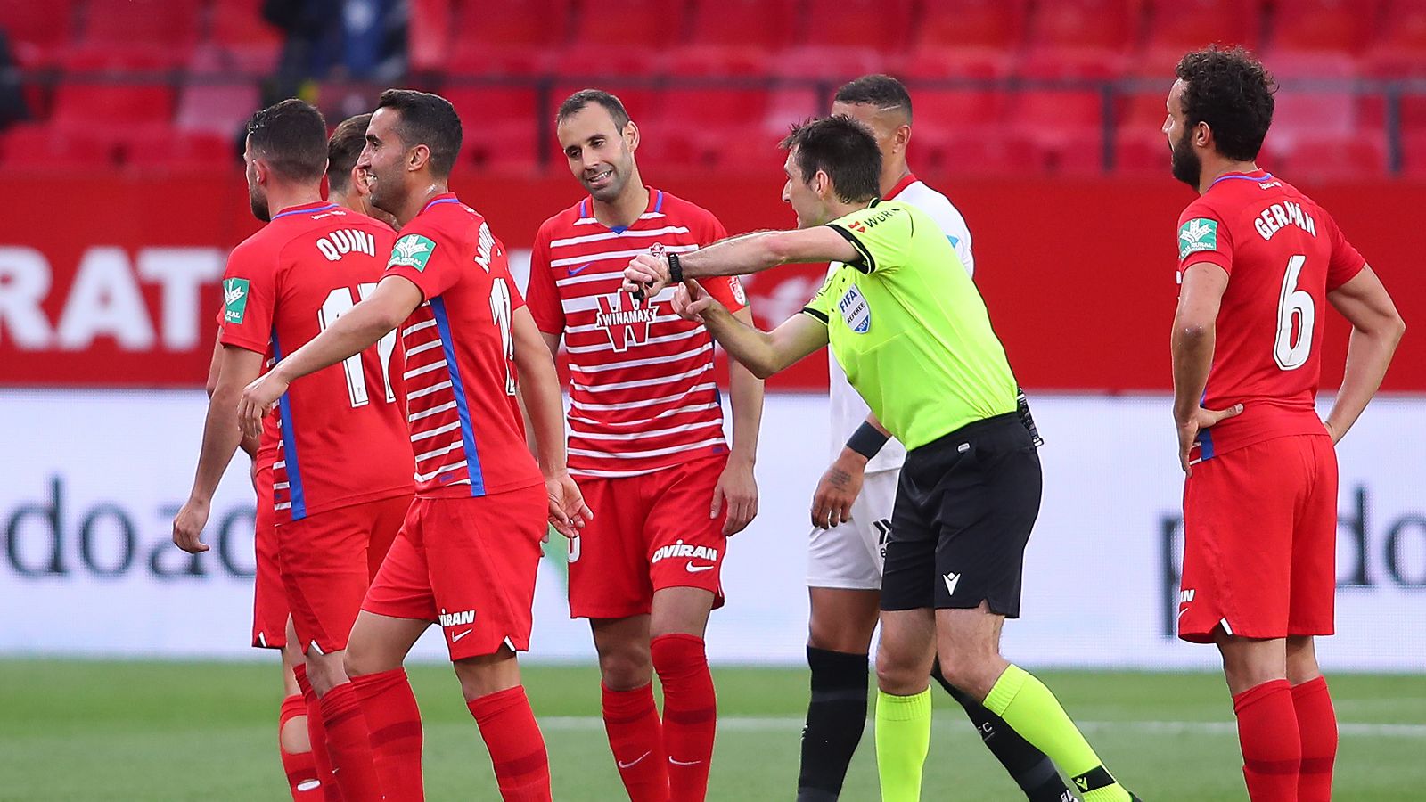 De Burgos Bengoechea, Sevilla vs. Granada
