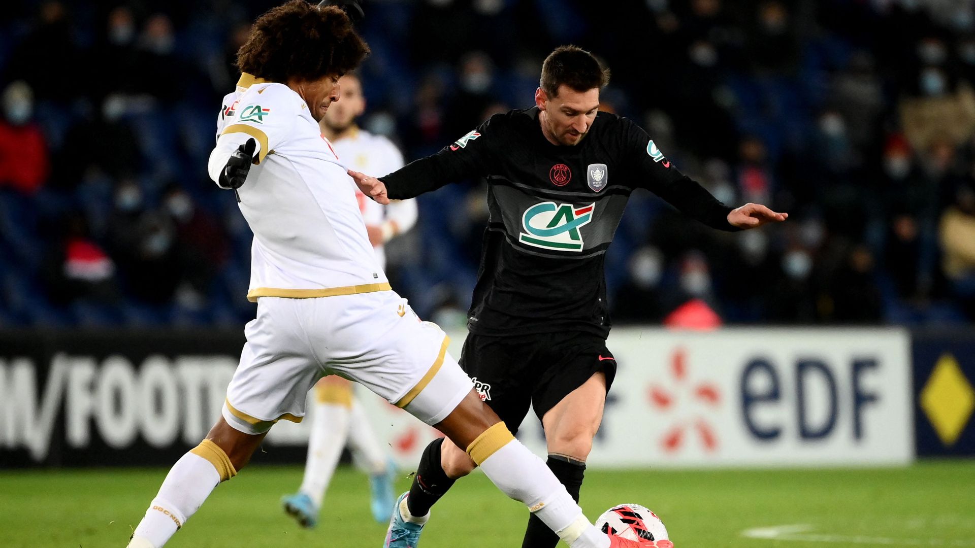 Lionel Messi Dante PSG Nice Coupe de France