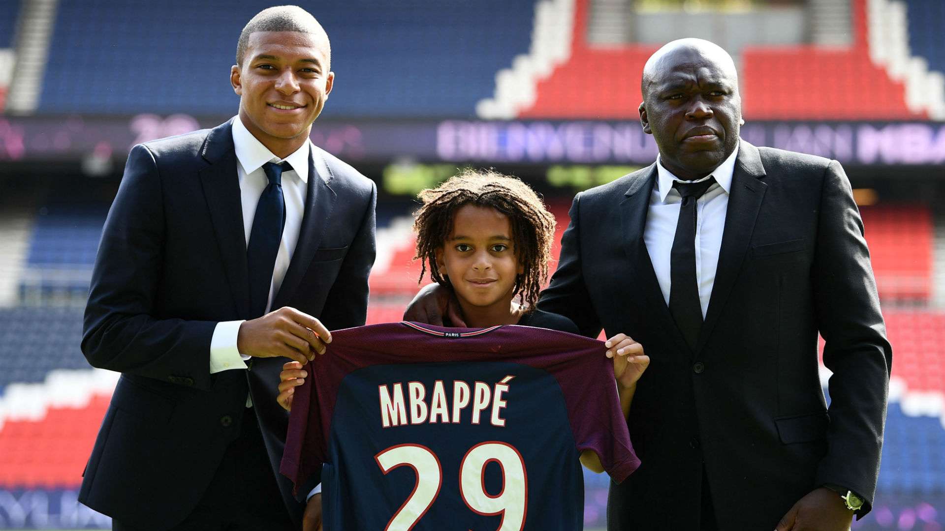 Kylian Mbappe Mbappé PSG Paris Saint-Germain