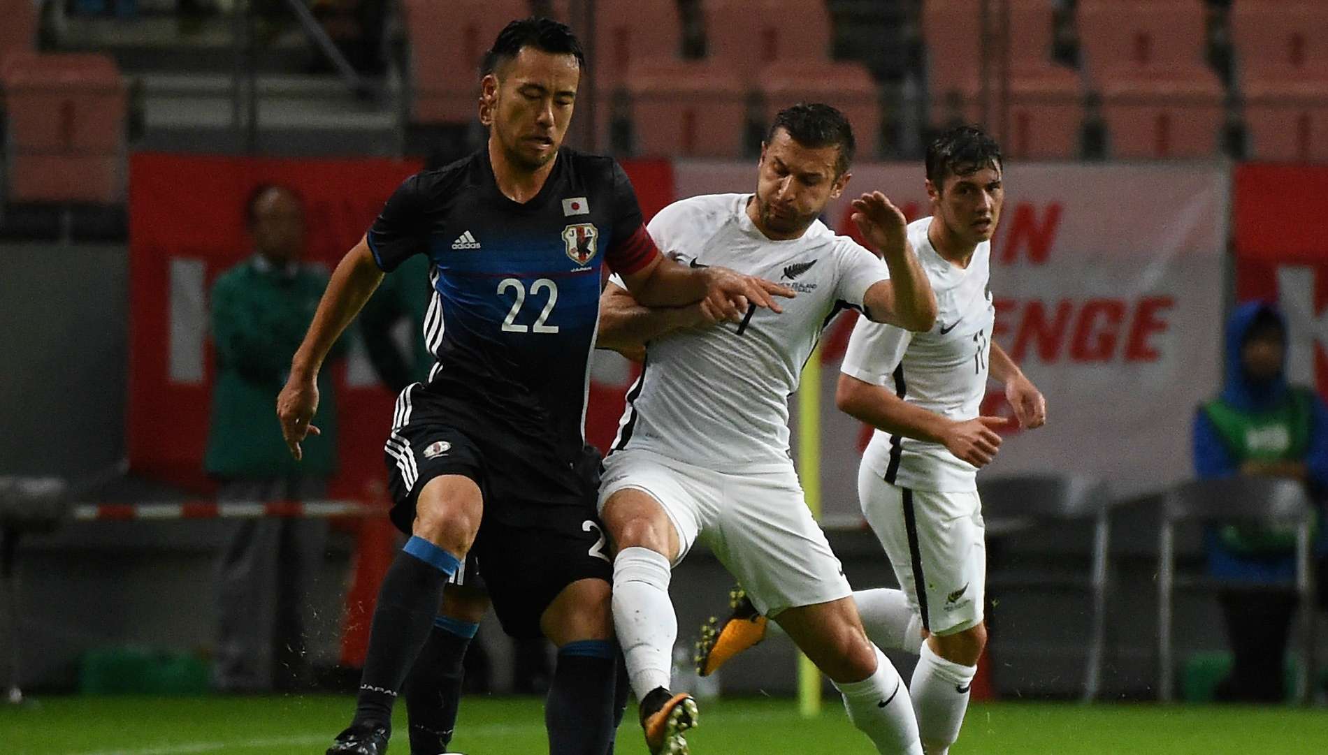 2017-10-06-Maya-Yoshida-01