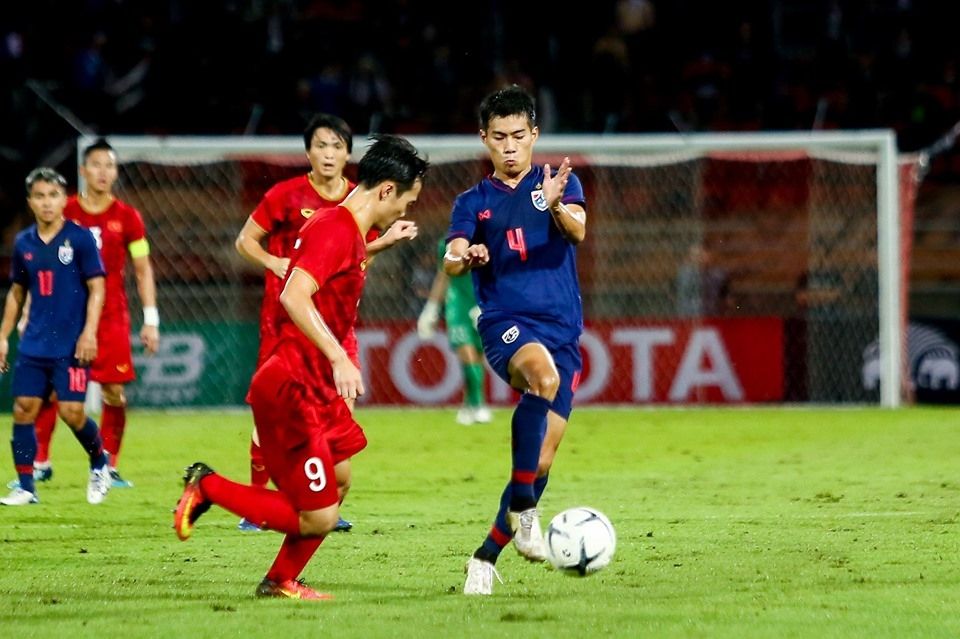 สารัช อยู่เย็น