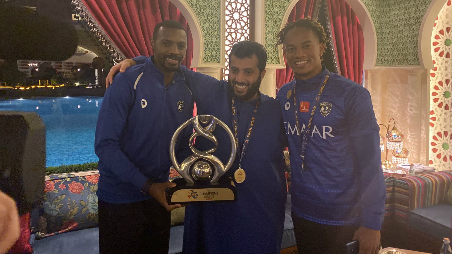 تركي آل الشيخ مع نجوم الهلال كاريلو