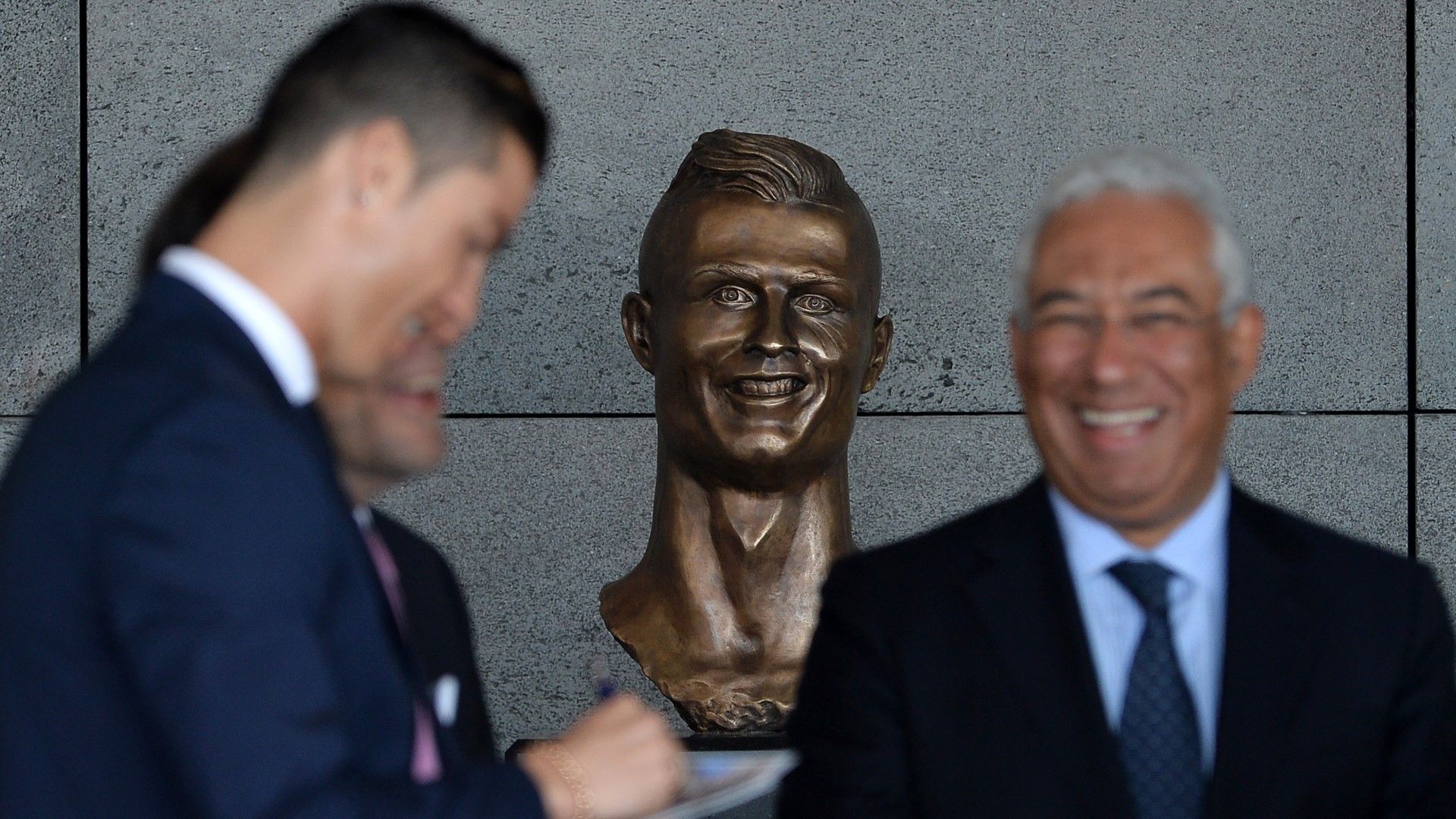 Cristiano Ronaldo statue