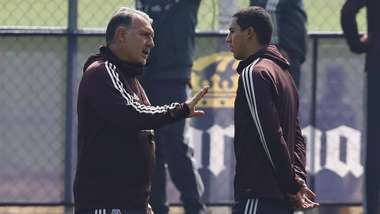 Tata Martino Jorge Sanchez Mexico