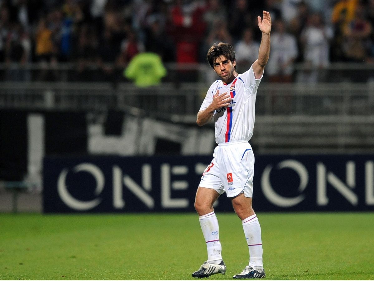 Juninho Pernambucano Lyon 05 22 2009