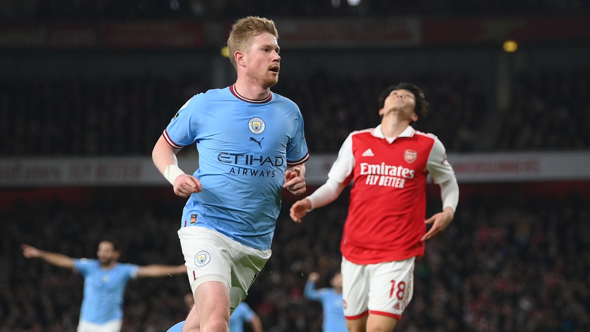 マンチェスター・Cがアーセナルとの天王山を制し首位奪取！冨安健洋は