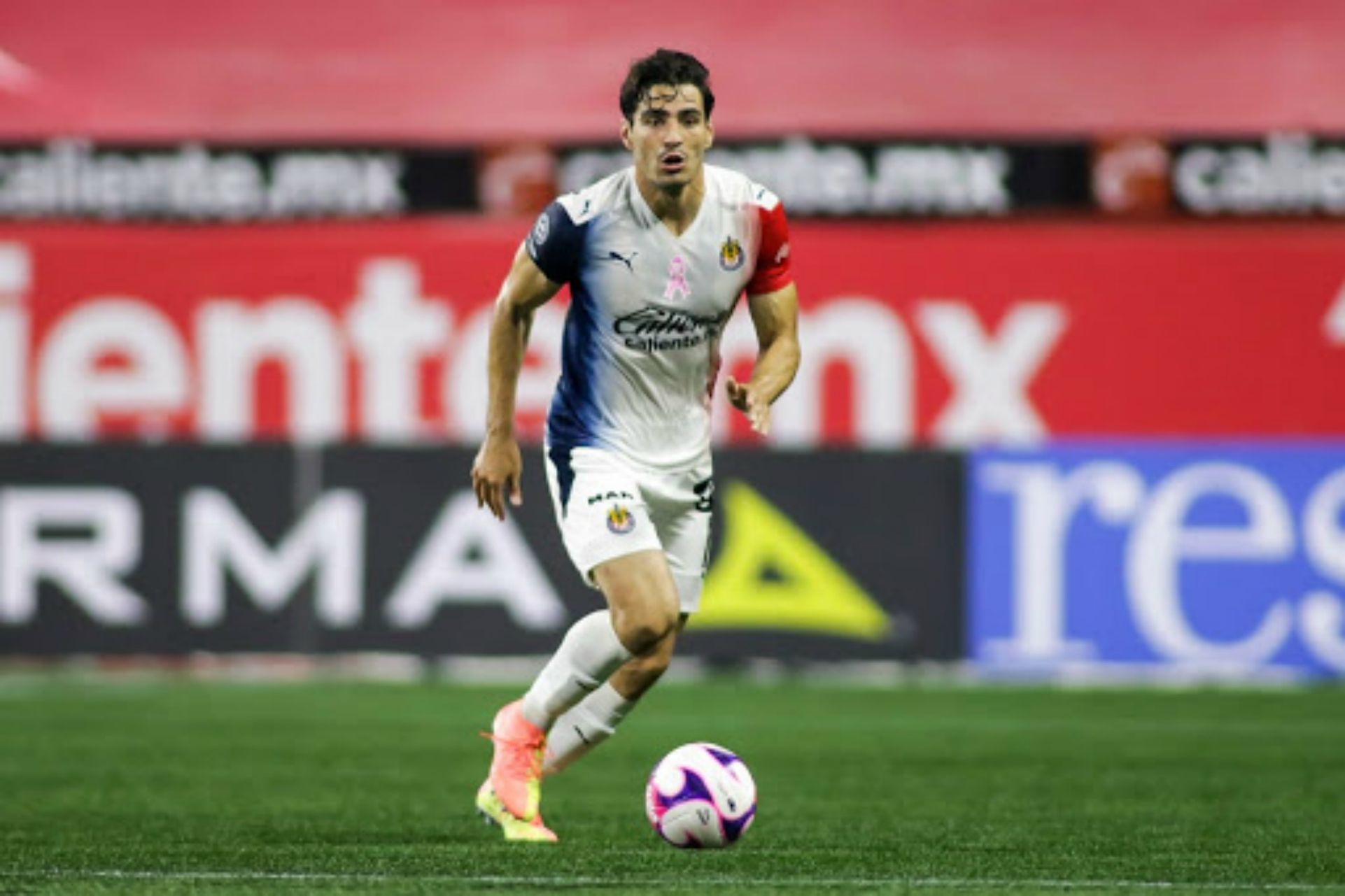 Antonio Briseño Chivas Apertura 2020