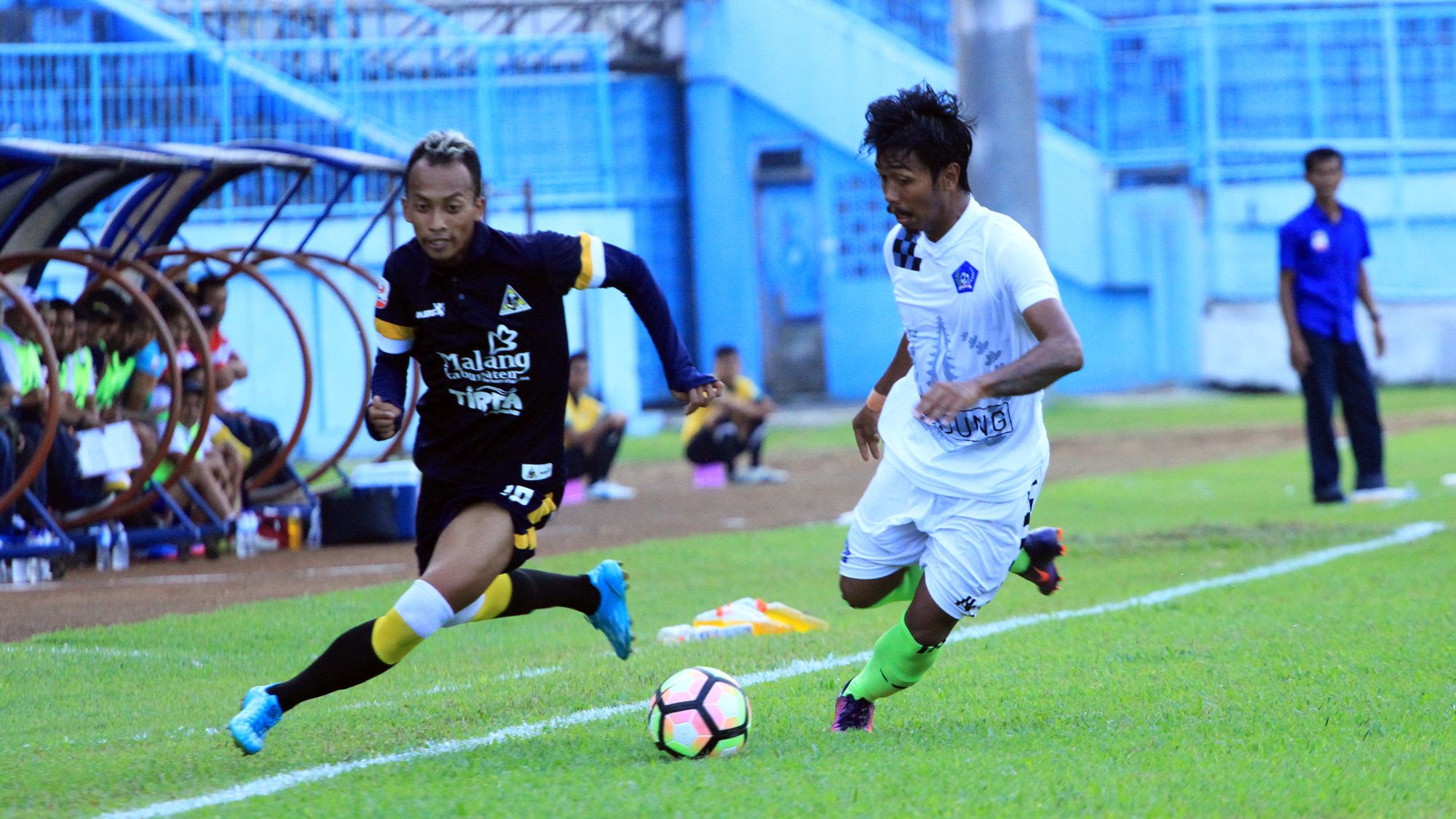 Yogi Prayogo - Persekam Metro FC & Taji Prastyo - PS Badung