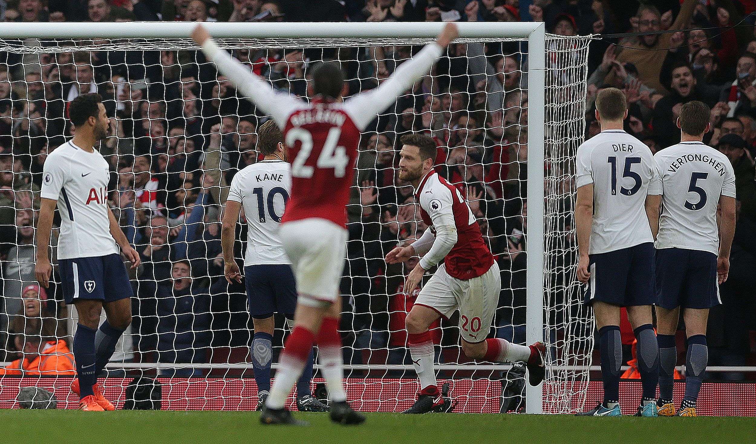 mustafi arsenal tottenham 18112017